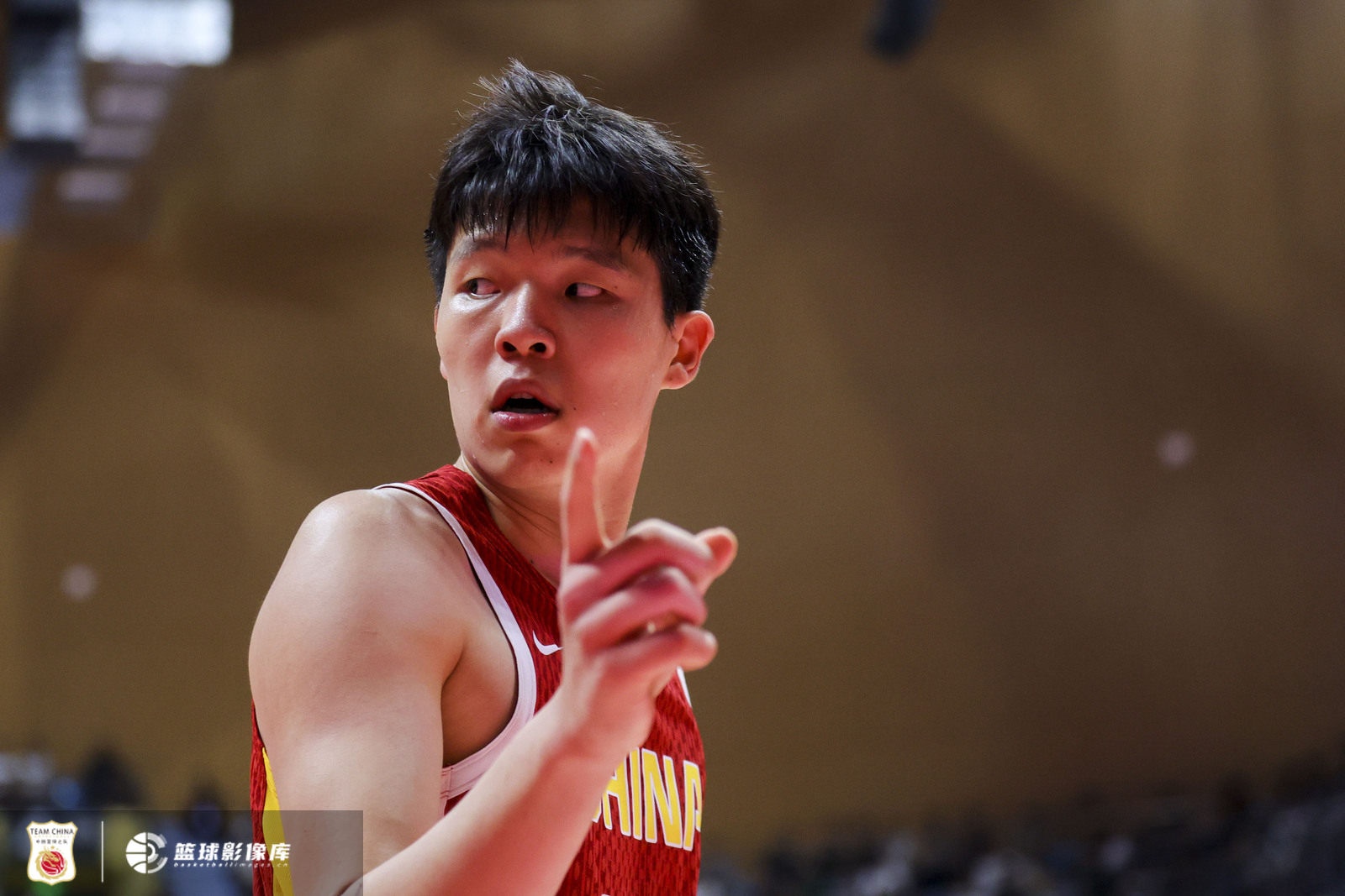 翻江倒海!杨瀚森半场3中3贡献9分6板 正负值+10